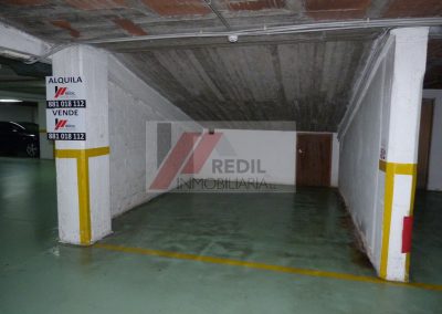 Alquiler o venta plaza de garaje con trastero en Betanzos