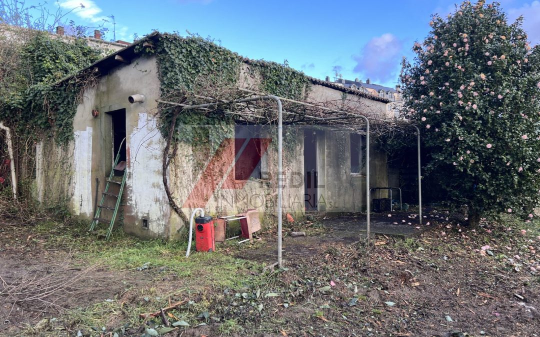 Venta casa para restaurar en Betanzos